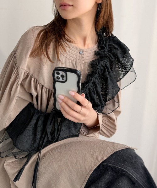 mily bilet（ミウィビレット）の「【mily bilet】1つで何通りも♪わたしだけのかわいいを！マルチウェイフリルレースストラップ（付け襟・レディース・ベージュ/ホワイト/ブラック・ONE SIZE）」の4枚目の写真