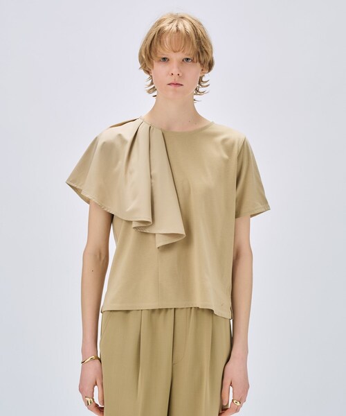 cloenc（クロエンス）の「【マシンウォッシュ】ラッフルプルオーバー（Tシャツ/カットソー・レディース・ブラック/ホワイト/ベージュ・02）」の4枚目の写真