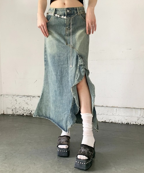 lilful(リルフル)の「ウォッシュ加工 スリットフリルデニムマーメイドスカート(デニムスカート・レディース・ブルー・L/M/S)」の7枚目の写真