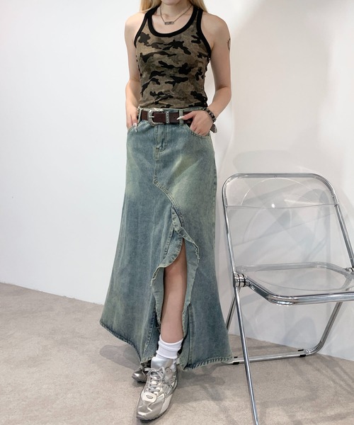 lilful(リルフル)の「ウォッシュ加工 スリットフリルデニムマーメイドスカート(デニムスカート・レディース・ブルー・L/M/S)」の15枚目の写真