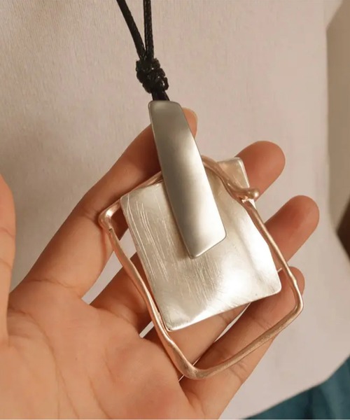 NOLITA LABORATORY(ノリータラボラトリー)の「【 NOLITA / ノリータ 】メタリック ジオメトリック ボヘミアン ペンダント ネックレス(ネックレス・レディース・ブラック・FREE)」の8枚目の写真