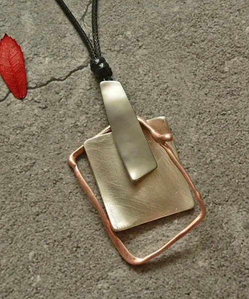 NOLITA LABORATORY(ノリータラボラトリー)の「【 NOLITA / ノリータ 】メタリック ジオメトリック ボヘミアン ペンダント ネックレス(ネックレス・レディース・ブラック・FREE)」の5枚目の写真