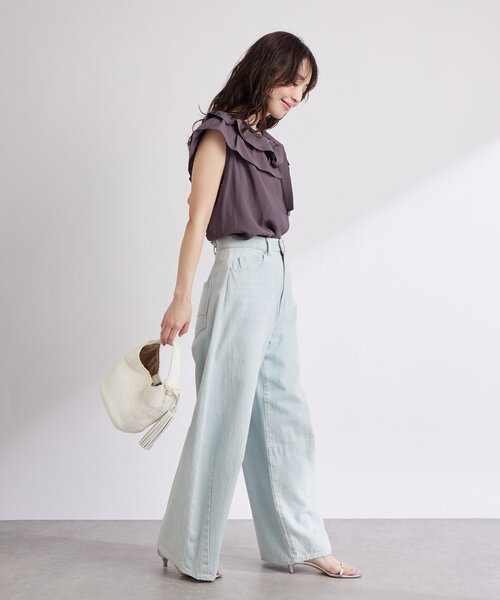 La boutique BonBon（ラブティックボンボン）の「【最強愛され】ギャザーフリルリボンノースリブラウス（シャツ/ブラウス・レディース・チャコールグレー/サックスブルー/ホワイト/オフホワイト・FREE）」の19枚目の写真