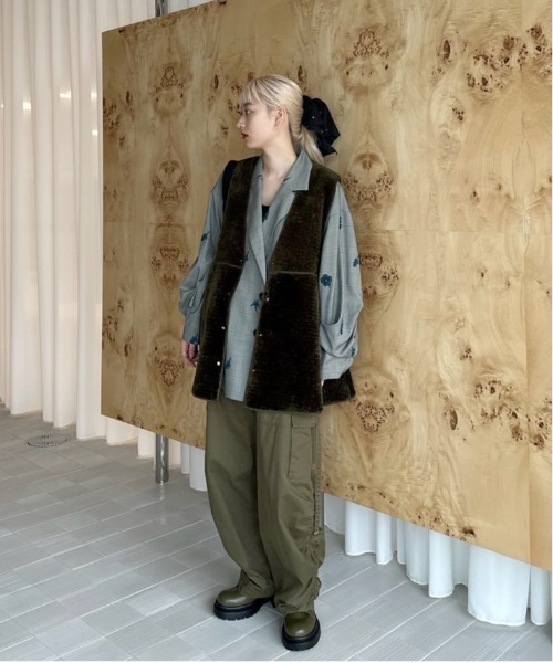 BOA V NECK REVERSIBLE PEPLUM VEST（ベスト）｜Ameri（アメリ）の