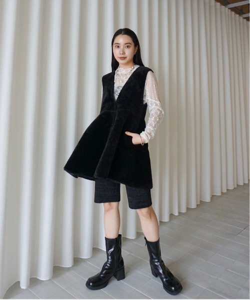 トップス BOA V NECK REVERSIBLE PEPLUM VEST ameri BOA V NECK REVERSIBLE PEPLUM VEST