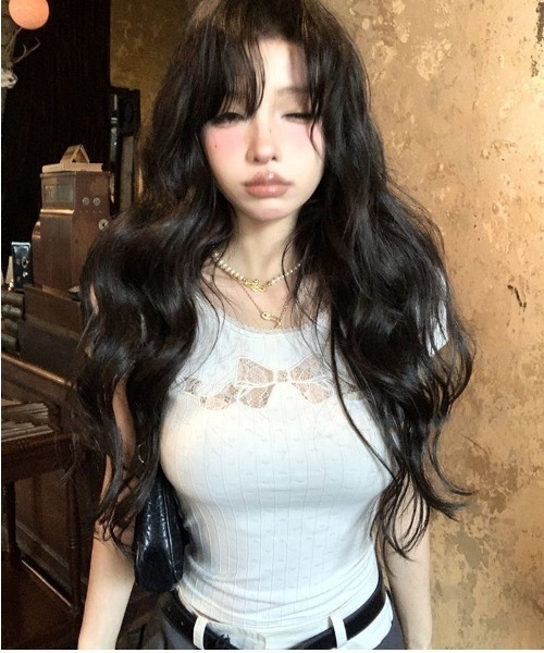 ViViDAY(ビビデー)の「フロントレースリボン柄ショート丈tシャツ(Tシャツ/カットソー・レディース・ホワイト/ブラック・M)」の11枚目の写真