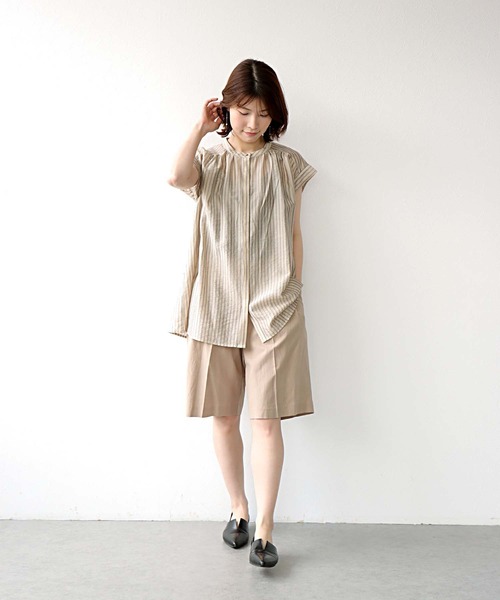 Jines（ジネス）の「シアードビーバックフリルブラウス（シャツ/ブラウス・レディース・ホワイト/ベージュ・38）」の3枚目の写真