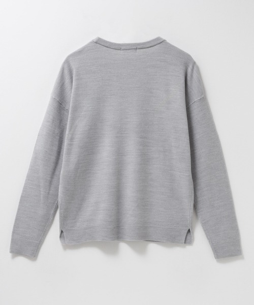 NAVY(ネイビー)の「カシミヤタッチクルーネックニット(ニット/セーター・レディース・グレイッシュベージュ/ネイビー/グレー・L/M)」の4枚目の写真