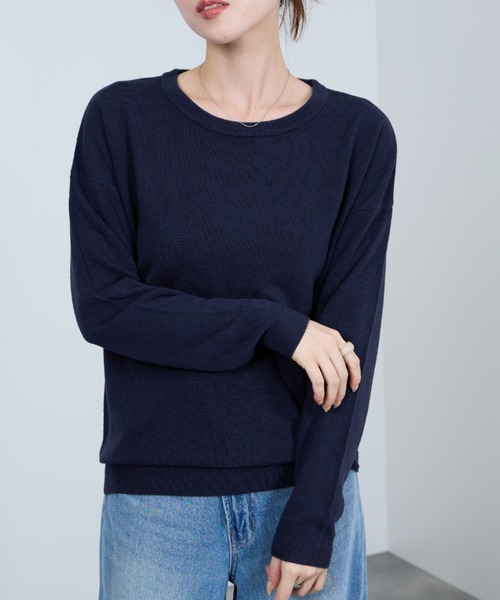 NAVY(ネイビー)の「カシミヤタッチクルーネックニット(ニット/セーター・レディース・グレイッシュベージュ/ネイビー/グレー・L/M)」の17枚目の写真