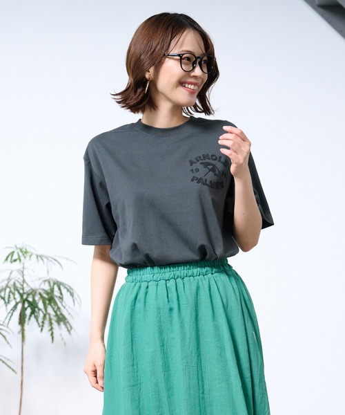 Arnold Palmer(アーノルドパーマー)の「シェア AP アップリケ モチーフ Tシャツ(Tシャツ/カットソー・レディース・ホワイト/チャコール/ダークグリーン・LL/L/M/S/XS)」の11枚目の写真