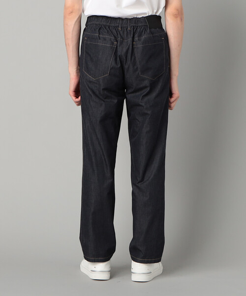 COMME CA MEN(コムサメン)の「岡山織り超長綿高密度デニム インタックパンツ(スラックス・メンズ・ネイビー/ブラック・M/L)」の17枚目の写真
