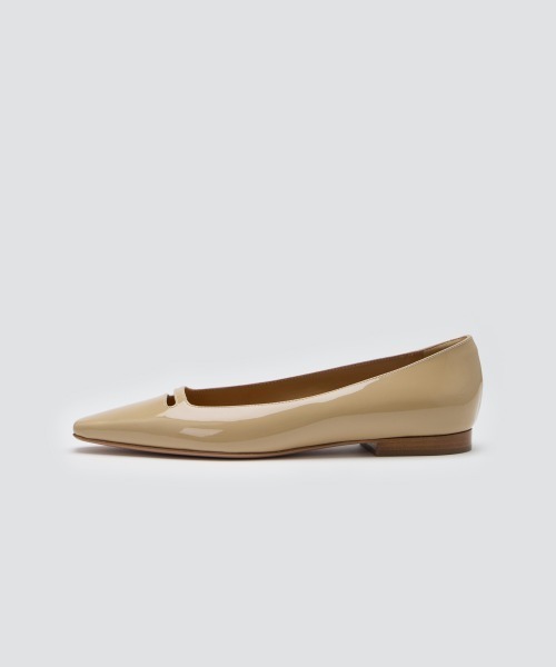 PELLICO（ペリーコ）の「VENERE アネッリソレッラ エナメル パンプス 1.0cm BEIGE（パンプス・レディース・ベージュ・38/37.5/37/36.5/36/35.5/35）」の2枚目の写真