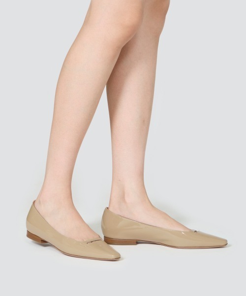 PELLICO（ペリーコ）の「VENERE アネッリソレッラ エナメル パンプス 1.0cm BEIGE（パンプス・レディース・ベージュ・38/37.5/37/36.5/36/35.5/35）」の7枚目の写真