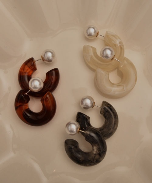 Mayree（メイリー）の「【resonance】ニュアンス パールキャッチ ピアス（ピアス（両耳用）・レディース・ブラウン/アイボリー/グレー・FREE）」の10枚目の写真