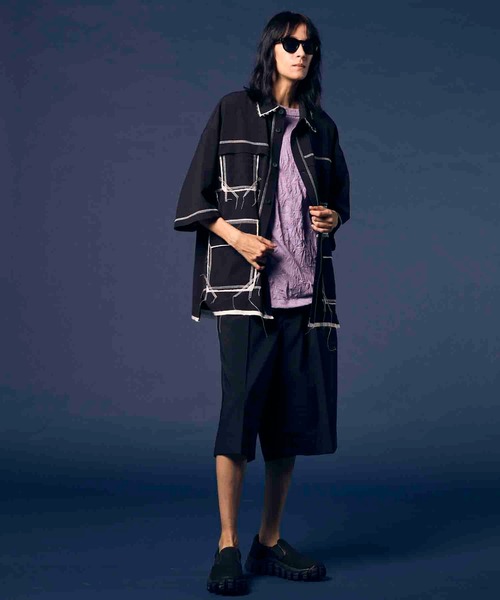 MAISON SPECIAL（メゾンスペシャル）の「《UNISEX》Wool Mix Stretch Prime-Wide Shorts/ウールミックスストレッチプライムワイドショーツ【MAISON SPECIAL/メゾンスペシャル】（その他パンツ・メンズ・ブラック/チャコールグレー/グレイッシュベージュ/パープル・0/1/2）」の6枚目の写真