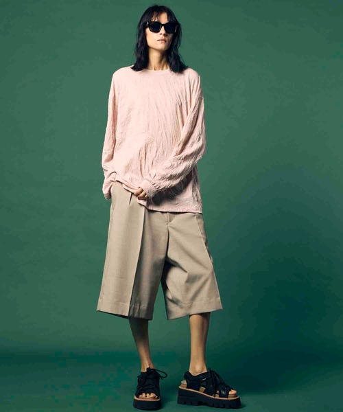 MAISON SPECIAL（メゾンスペシャル）の「《UNISEX》Wool Mix Stretch Prime-Wide Shorts/ウールミックスストレッチプライムワイドショーツ【MAISON SPECIAL/メゾンスペシャル】（その他パンツ・メンズ・ブラック/チャコールグレー/グレイッシュベージュ/パープル・0/1/2）」の12枚目の写真
