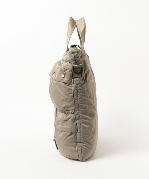 C.P. COMPANY（シーピーカンパニー）の「C.P. Company / ACC BAG IN NYLON B（ショルダーバッグ・メンズ・ベージュ/ブラック・ONE SIZE）」の9枚目の写真