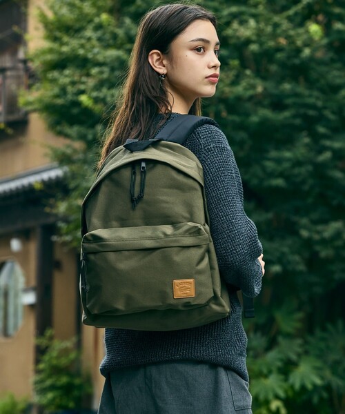 美品　LACOSTE ラコステ　バックパック　リュック　黒　ラバー カジュアルクロック デイパック / バックパック リュック