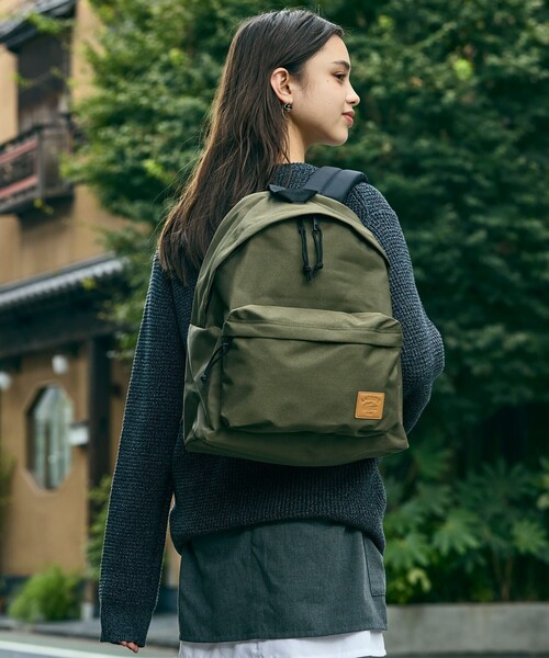 LACOSTE(ラコステ)の「カジュアルクロック デイパック / バックパック リュック(バックパック/リュック・メンズ・モスグリーン/ブラック/エンジ/ベージュ/ネイビー・FREE)」の18枚目の写真