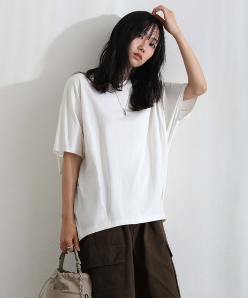 ElegChic(エレグシック)の「コットンコクーンシルエットプルオーバー(Tシャツ/カットソー・レディース・ベージュ系その他/オフホワイト/ブラック/ミント/チャコール・XL/4L/M)」の1枚目の写真