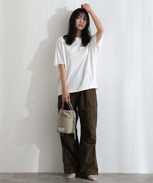 ElegChic(エレグシック)の「コットンコクーンシルエットプルオーバー(Tシャツ/カットソー・レディース・ベージュ系その他/オフホワイト/ブラック/ミント/チャコール・XL/4L/M)」の7枚目の写真