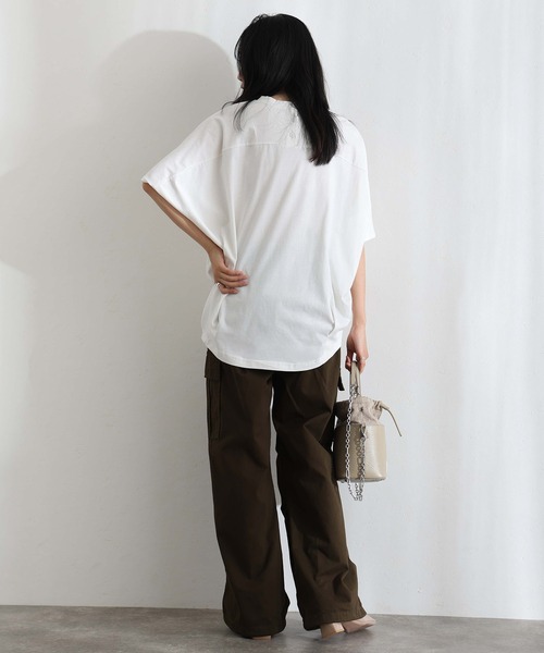 ElegChic(エレグシック)の「コットンコクーンシルエットプルオーバー(Tシャツ/カットソー・レディース・ベージュ系その他/オフホワイト/ブラック/ミント/チャコール・XL/4L/M)」の9枚目の写真
