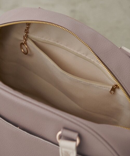 natural couture（ナチュラルクチュール）の「osonoボストンキャリーオンBAG（ボストンバッグ・レディース・ブラウン/グレイッシュベージュ/ブラック・FREE）」の19枚目の写真