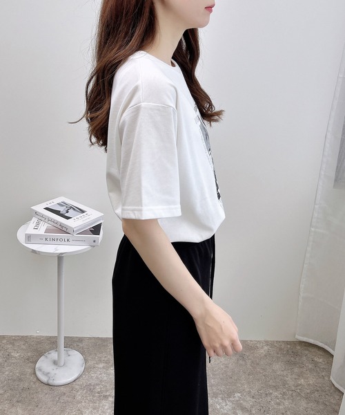 INGNI(イング)の「転写箔プリントTシャツ(Tシャツ/カットソー・レディース・ホワイト×ゴールド/ホワイト×シルバー/ライトグレー系8・M)」の16枚目の写真