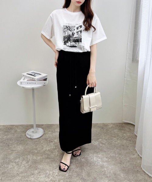 INGNI(イング)の「転写箔プリントTシャツ(Tシャツ/カットソー・レディース・ホワイト×ゴールド/ホワイト×シルバー/ライトグレー系8・M)」の7枚目の写真
