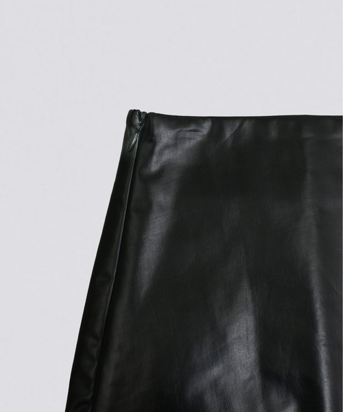 kiehtova（キエトヴァ）の「【kiehtova】LEATHER MINI SKIRT/レザー ミニ スカート（スカート・レディース・ブラック・S/M）」の2枚目の写真