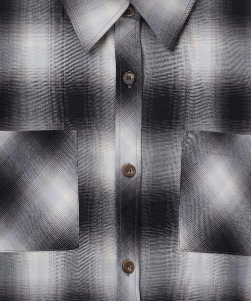 Honeys（ハニーズ）の「チェックゆるシャツ（シャツ/ブラウス・レディース・ブラック×グレー/ホワイト×グレー/ブルー系その他3/ブラック×グリーン・S/M/LL/L）」の21枚目の写真