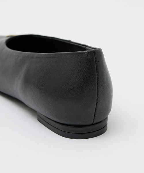 Au BANNISTER（オゥバニスター）の「メタルモチーフ フラットパンプス（パンプス・レディース・ゴールド/ブラック/シルバー/ブラック系その他3・35/36/37/38/39/40）」の14枚目の写真