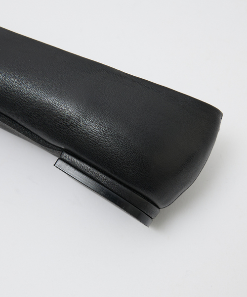 Au BANNISTER（オゥバニスター）の「メタルモチーフ フラットパンプス（パンプス・レディース・ゴールド/ブラック/シルバー/ブラック系その他3・35/36/37/38/39/40）」の15枚目の写真