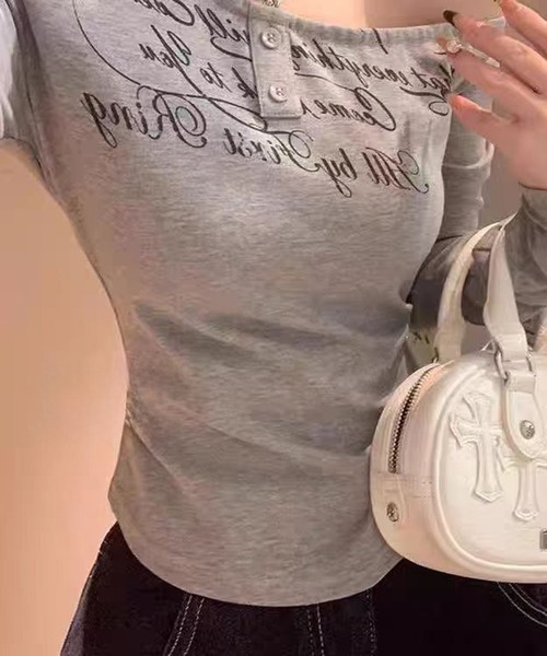 lilful(リルフル)の「ワンショルヘンリーネック 筆記体ロゴロンT(Tシャツ/カットソー・レディース・グレー・S/M)」の10枚目の写真