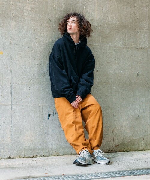 FREAK'S STORE（フリークスストア）の「限定展開 12oz ヘビーウェイト ビッグシルエット プルオーバー パーカー フーディ―（パーカー・メンズ・ブラック/ネイビー/アッシュグレー/グレイッシュベージュ/スミクロ/杢グレー・SMALL/MEDIUM/LARGE/X-LARGE）」の18枚目の写真