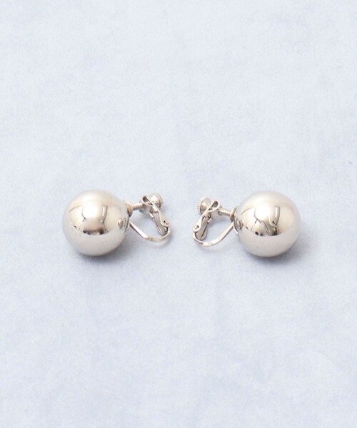 grace grace （グラスグラス）の「【grace grace/グラスグラス】ボールイヤリング（イヤリング・レディース・ゴールド/シルバー・FREE）」の3枚目の写真