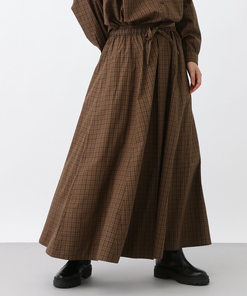 studio CLIP（スタディオクリップ）の「《natural by clip》CRミニチェックフレアスカート（スカート・レディース・グレー/ブラウン・FREE）」の2枚目の写真