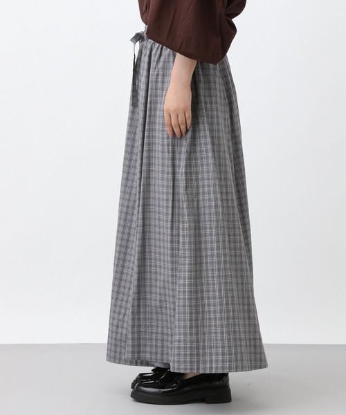 studio CLIP（スタディオクリップ）の「《natural by clip》CRミニチェックフレアスカート（スカート・レディース・グレー/ブラウン・FREE）」の12枚目の写真