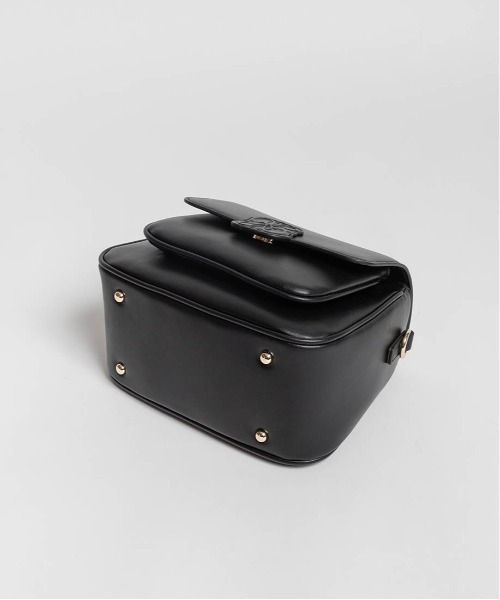 RANDA（ランダ）の「エンボスモノグラムショルダーバッグ（ショルダーバッグ・レディース・ブラック/ダークグレー/アイボリー・FREE）」の13枚目の写真