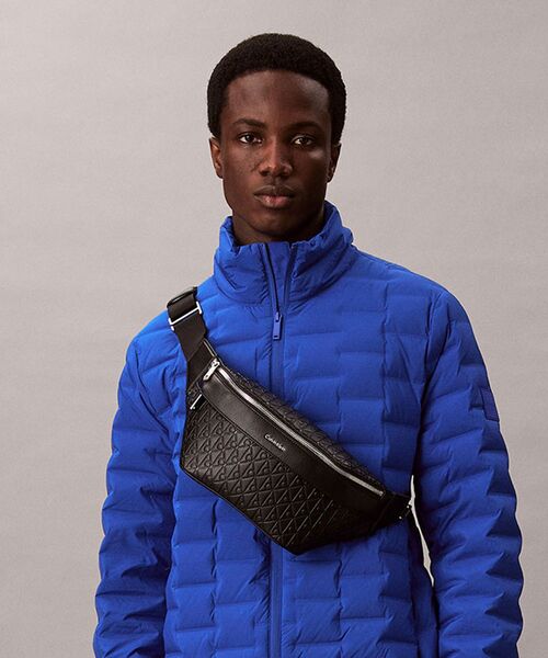 Calvin Klein（カルバン・クライン）の「CK MUST ボディバッグ（ボディ