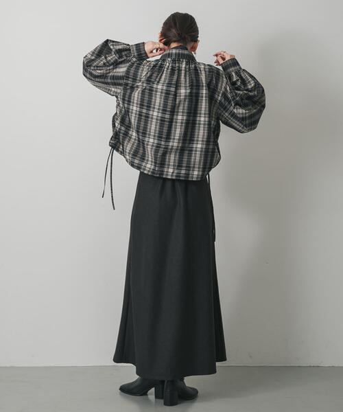 SENSE OF PLACE by URBAN RESEARCH（センスオブプレイスバイアーバンリサーチ）の「クロップドバルーンシャツ（シャツ/ブラウス・レディース・ライトブルー/オフホワイト/ブラック系その他・ONE）」の20枚目の写真