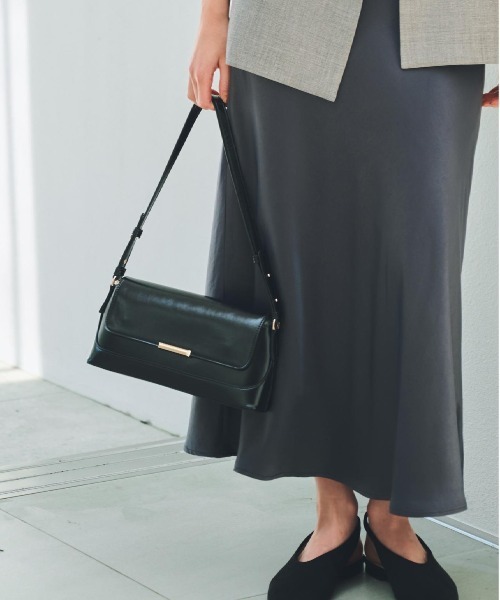 THE SHOP TK （ザ ショップ ティーケー ）の「クラシックショルダーバッグ（ショルダーバッグ・レディース・ブラック/ナチュラル/ボルドー・00）」の2枚目の写真