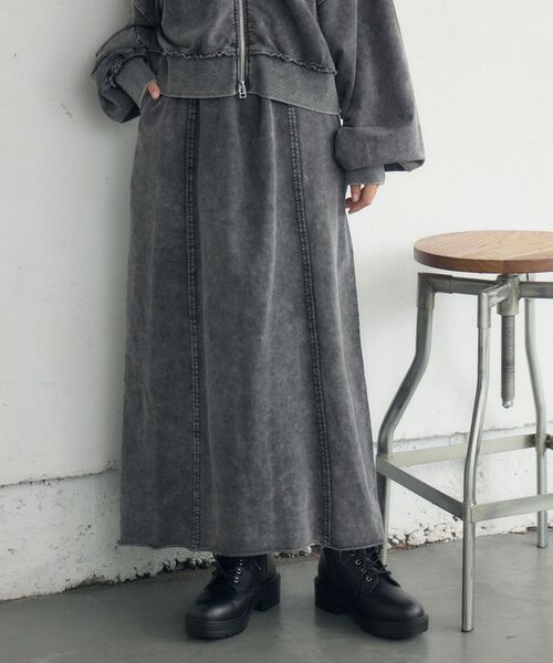 RETRO GIRL(レトロガール)の「【セットアップ対応】スウェットナローSK(スカート・レディース・ブラウン/ライトグレー/チャコールグレー・FREE)」の2枚目の写真