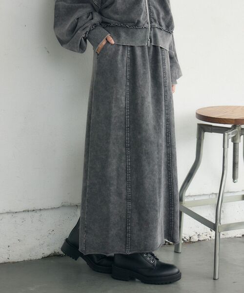 RETRO GIRL(レトロガール)の「【セットアップ対応】スウェットナローSK(スカート・レディース・ブラウン/ライトグレー/チャコールグレー・FREE)」の13枚目の写真