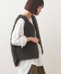 OMNES(オムネス)のノーカラープードルファージレベスト(ベスト)