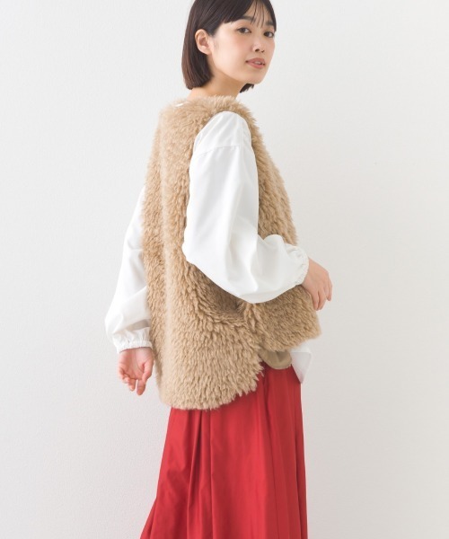 OMNES（オムネス）の「ノーカラープードルファージレベスト（ベスト・レディース・ブラウン/ダークグレー/ベージュ・FREE）」の9枚目の写真