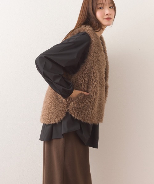 OMNES（オムネス）の「ノーカラープードルファージレベスト（ベスト・レディース・ブラウン/ダークグレー/ベージュ・FREE）」の14枚目の写真