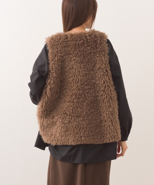 OMNES（オムネス）の「ノーカラープードルファージレベスト（ベスト・レディース・ブラウン/ダークグレー/ベージュ・FREE）」の15枚目の写真