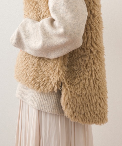 OMNES（オムネス）の「ノーカラープードルファージレベスト（ベスト・レディース・ブラウン/ダークグレー/ベージュ・FREE）」の22枚目の写真