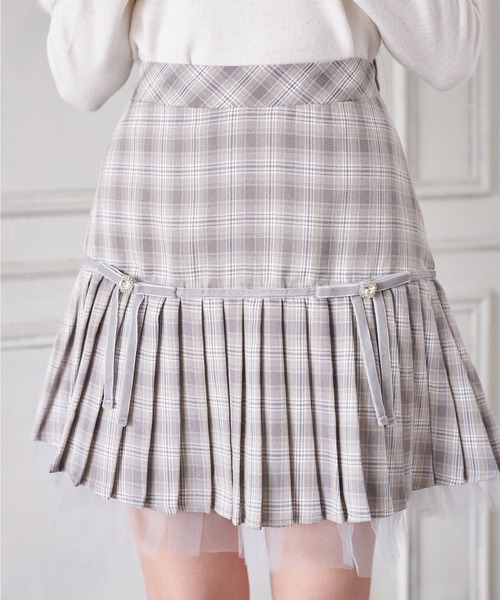 Suyunn(スユン)の「裾チュール付きリボン切り替えチェックプリーツスカート(スカート・レディース・グレー/ピンク・M)」の7枚目の写真